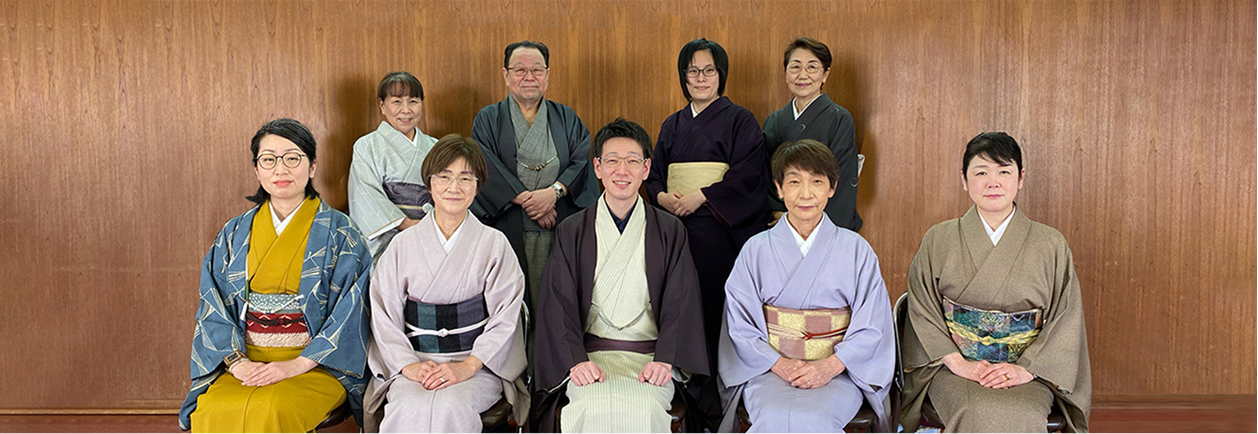 和の文化と心を受け継ぎ絆づくり・人づくり・お互いの幸福（しあわせ）づくりに尽くします